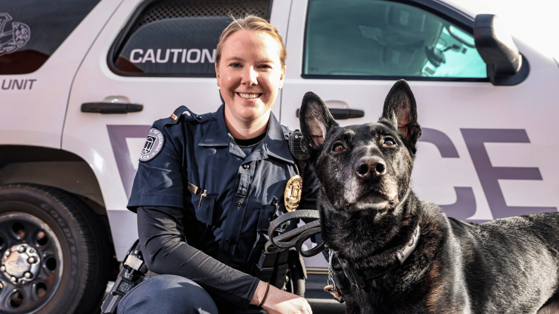 UGA Police Department Lieutenant Carlyn Lee and Captain Oscar have been partners for seven years. (Photo by Dorothy Kozlowski/UGA)