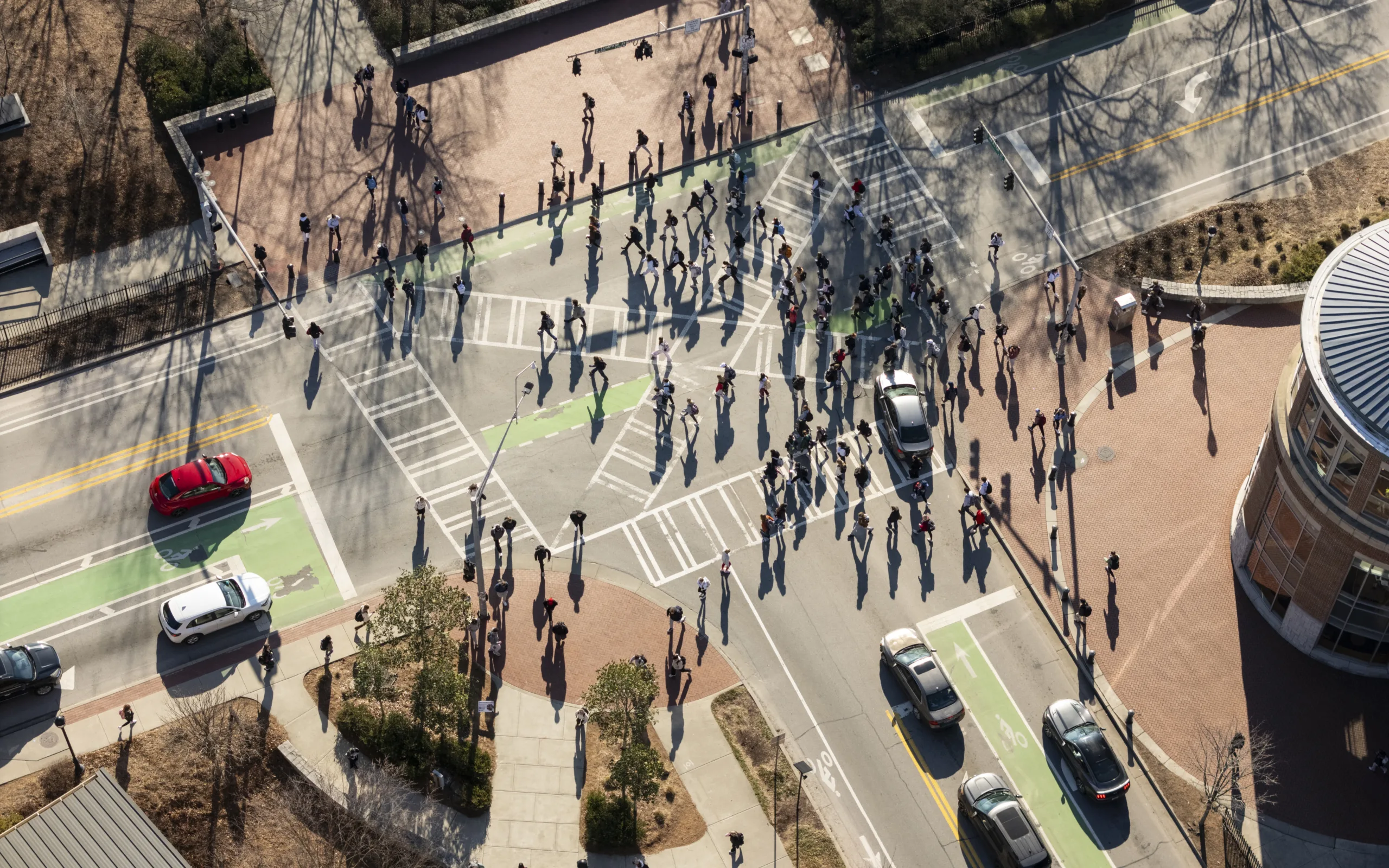 Crosswalk between Tate Center and Bolton Dining